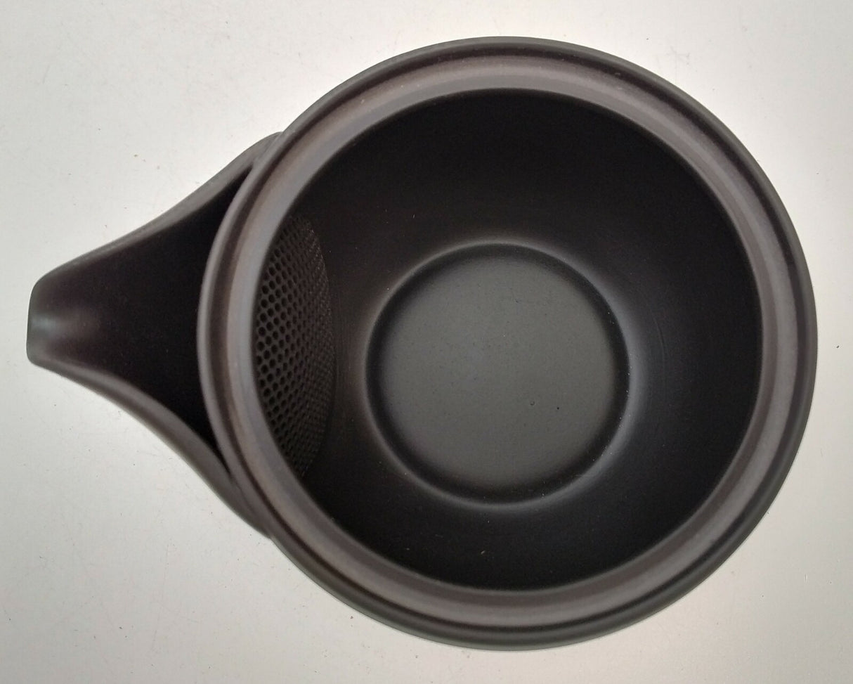 Takasuke Kiln (Y122) 高資陶苑: Tokoname Hohin Tea Pot, Black, Ceramic Mesh Strainer 160 ml