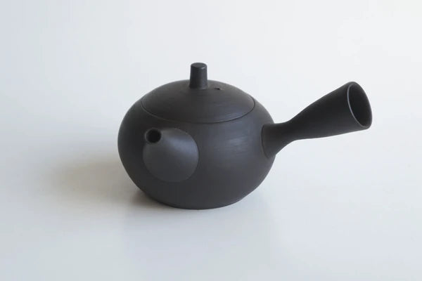 SALIU - Black Tokoname Kyusu Tea Pot -RYO- 急須 凌