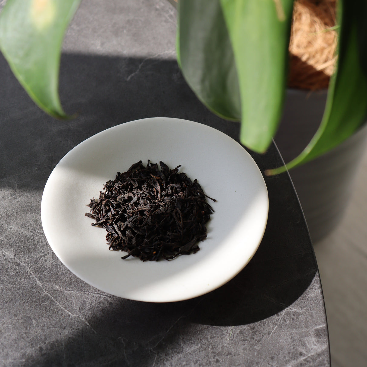 Koukien Tea Garden: Wakocha Yutaka Midori Single Cultivar Black Tea Kirishimasta, Kagoshimasta