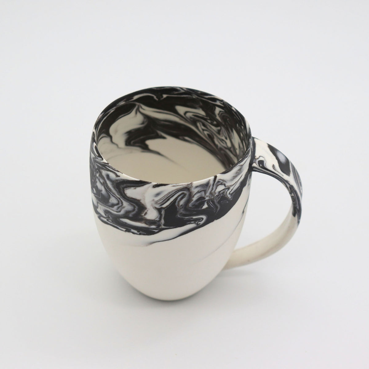 Shinro Yamamoto: Marble Porcelain Mug Cup (White) yunomi.life