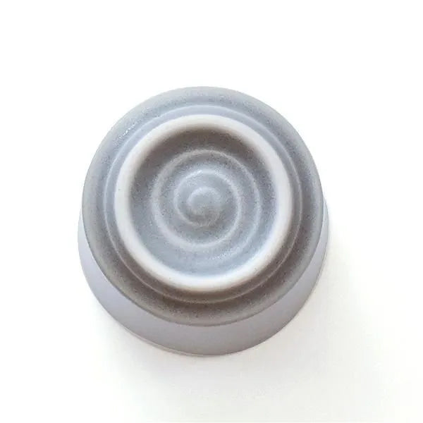 Kanesho Toki: Modern Tall Yunomi Teacup / モダン長湯呑