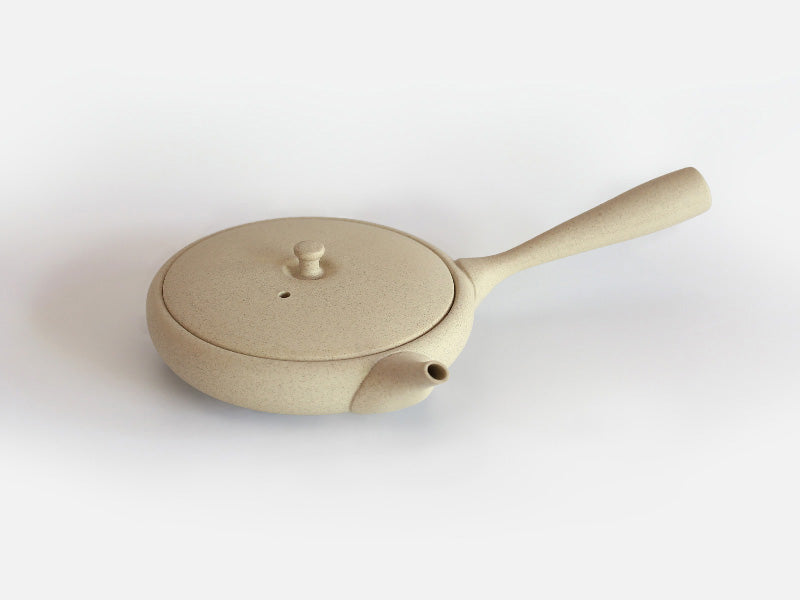 Jinsui Kiln: TOKI - KINARI, Flat Tokoname Kyusu Tea Pot (100ml, Off-White)
