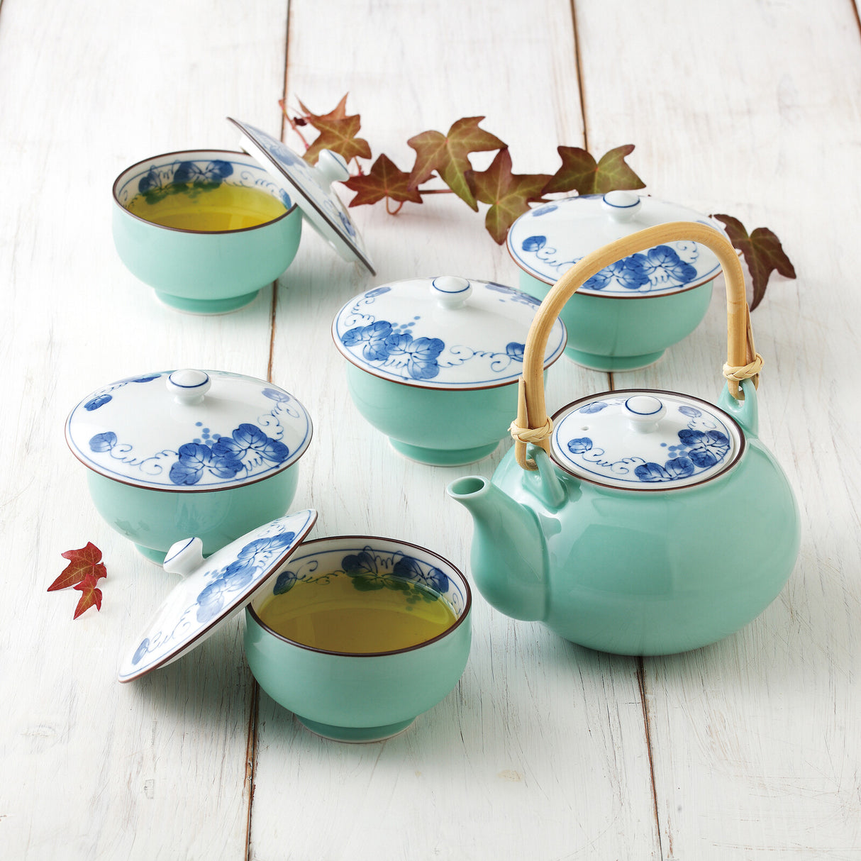 西海陶器:葡萄模様陶器土瓶蓋付き急須&カップギフトセット