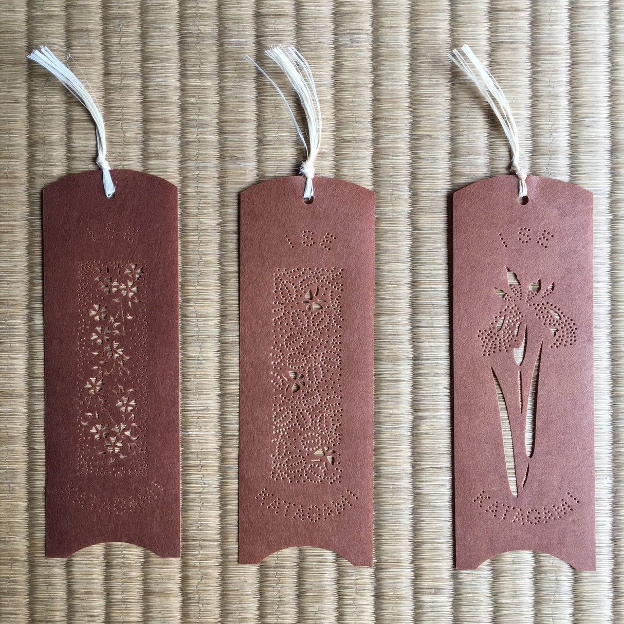 Hand-stenciled Isekatagami Bookmark - Yunomi.life