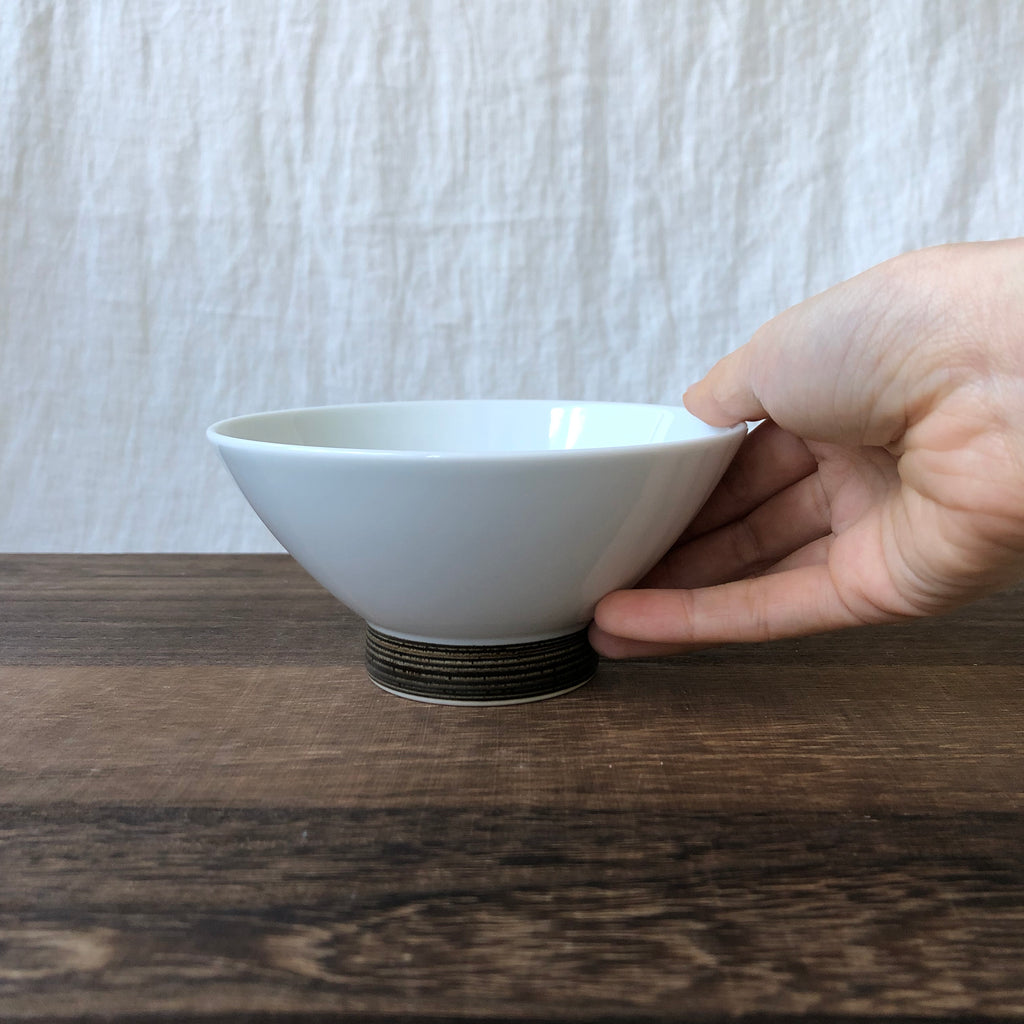 Hakusan Porcelain: Hasamiyaki Rice Bowl - 