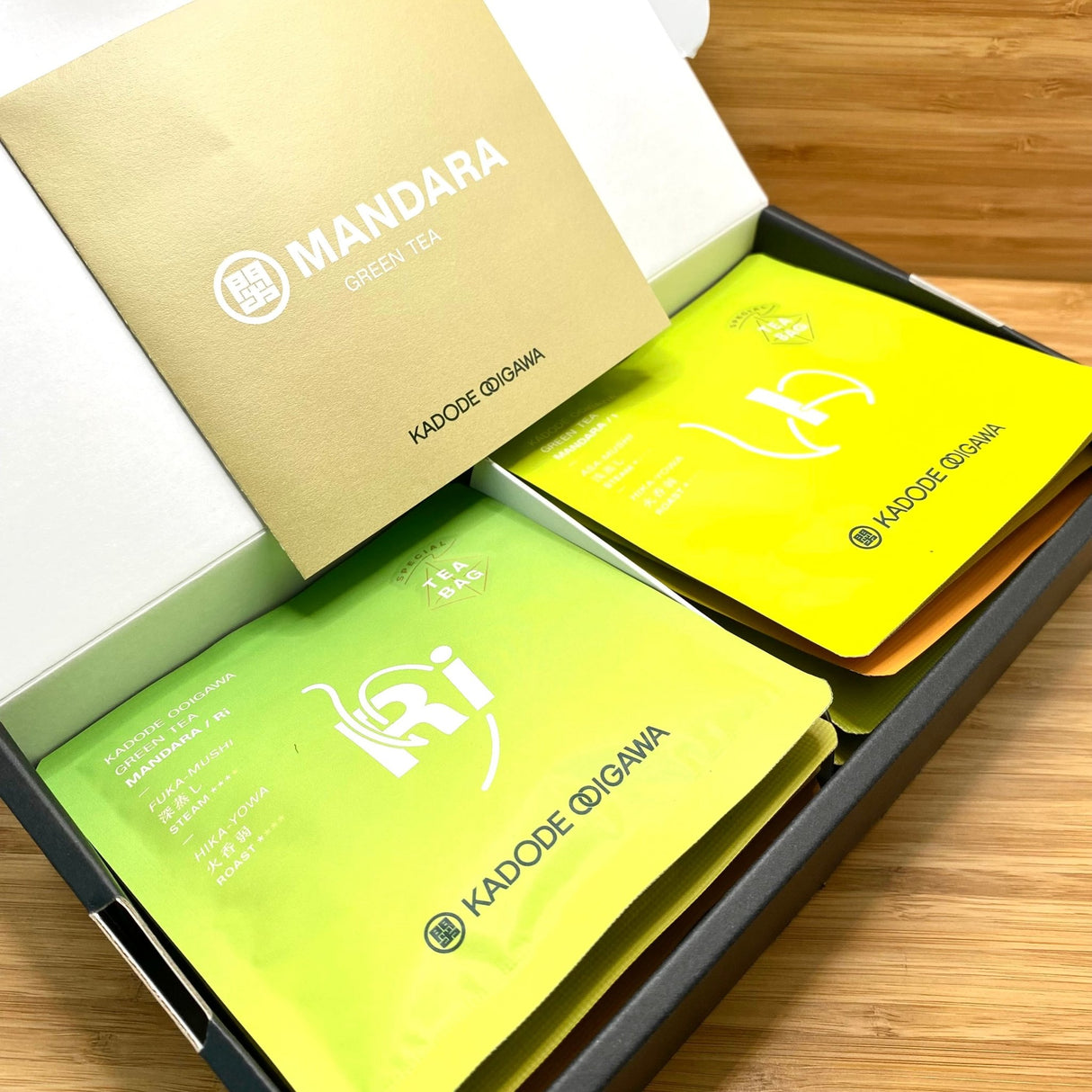 Mandara Green Tea Sampler Set by Kadode Ooigawa, Shizuoka - 4 steaming levels vs 4 green-roasting levels. (16 tea bags) - Yunomi.life