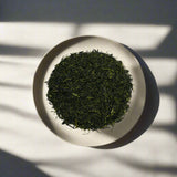 Kikizu-teepuutarha - Meiryoku-kultivar Fukamushi Tamaryokucha Sonogista, Nagasakista