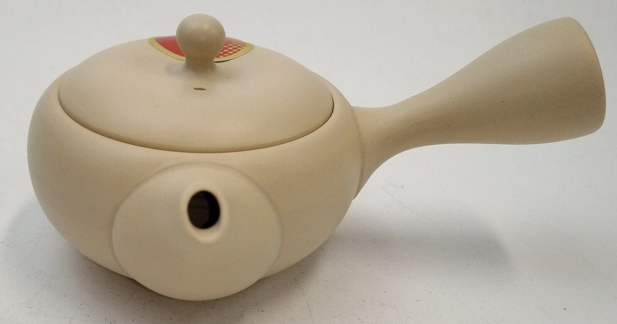 Takasuke Kiln (Y114): Tokoname mini kyusu, sand yellow 100 ml 高資陶苑