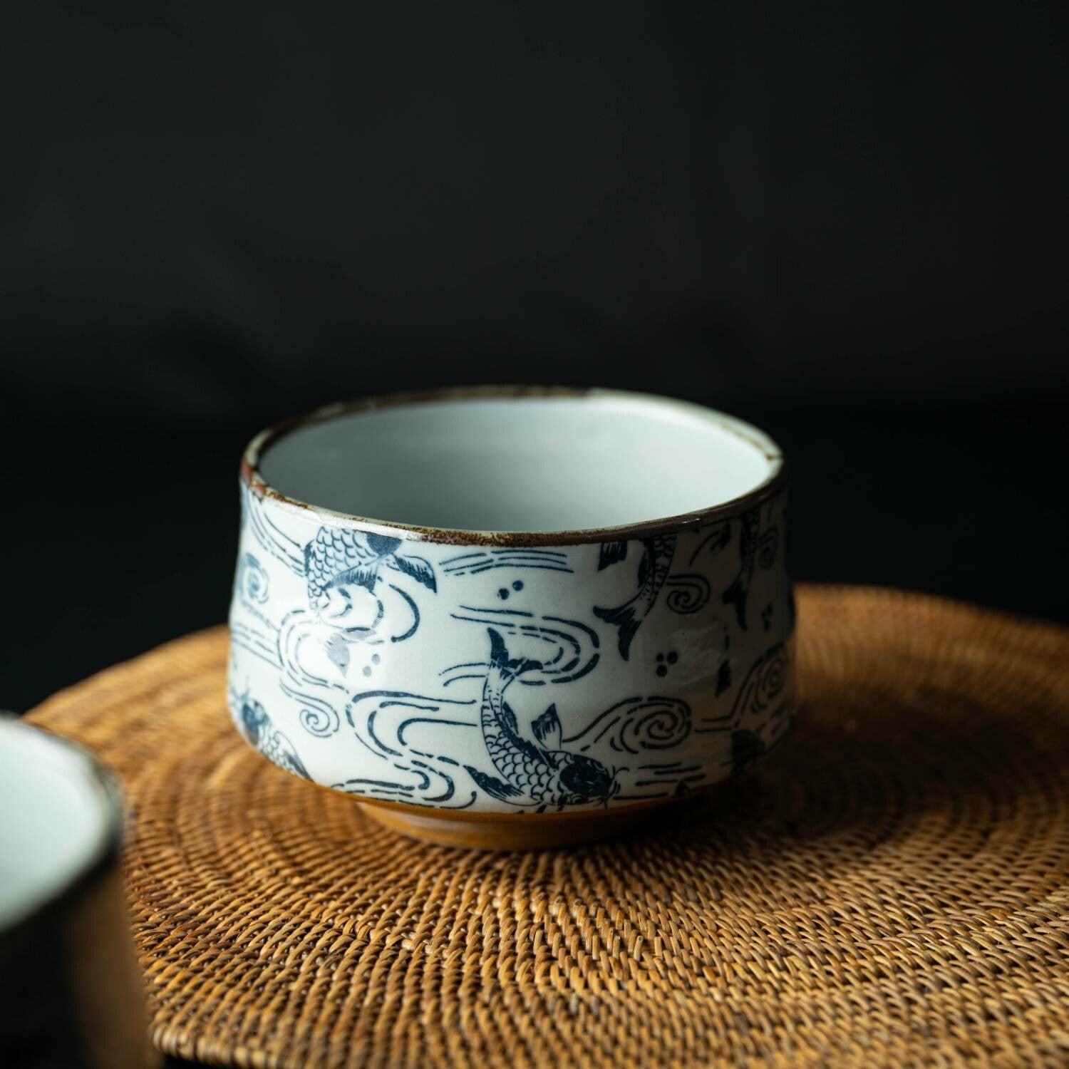 鯉の波模様抹茶碗（木箱入り） – Yunomi.life