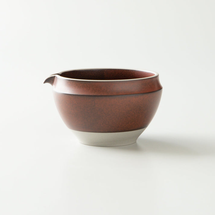 Origami Tea Bansho Red Minoyaki Porcelain Matcha Bowl with Pouring Lip　抹茶碗 晩照レッド