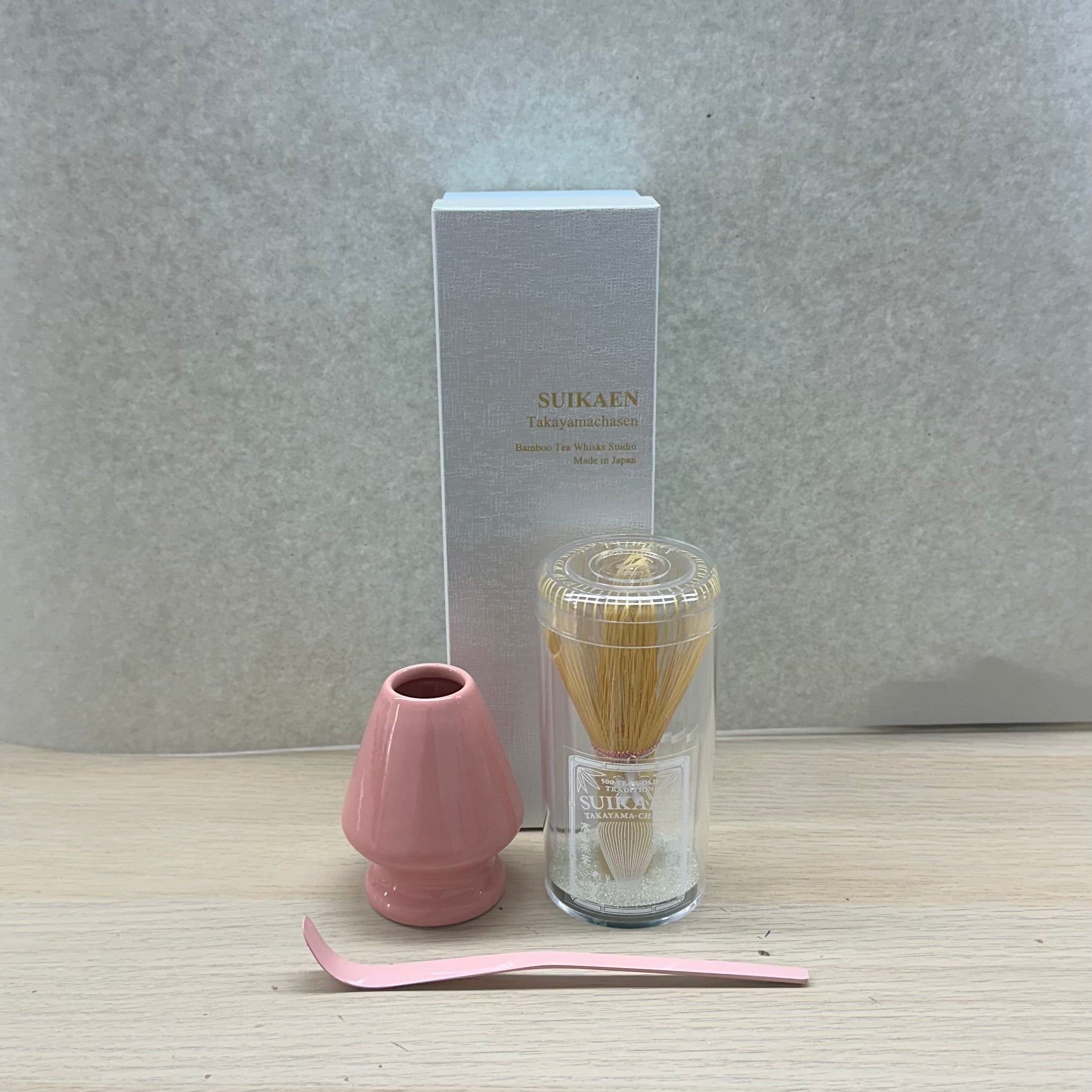 Suikaen: Chasen Matcha Whisk, Laughter (Pink Emi, 笑) – Yunomi.life