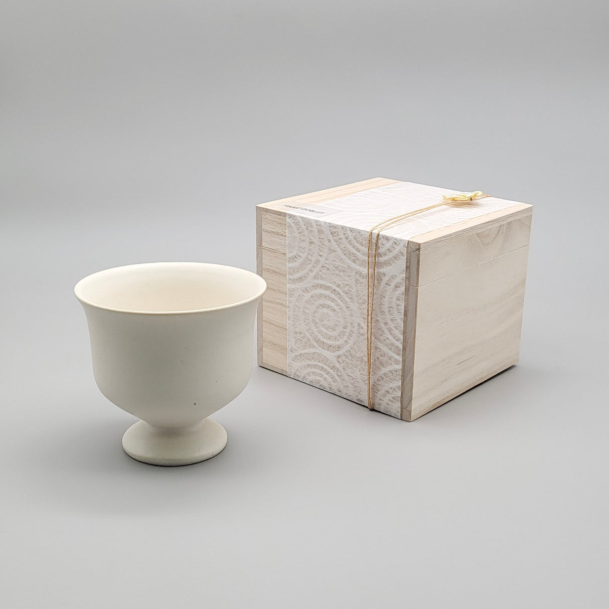 Emui × YUNOMI / HAKU Goblet（Handmade Ceramic / 桐箱入りユノミオリジナル）