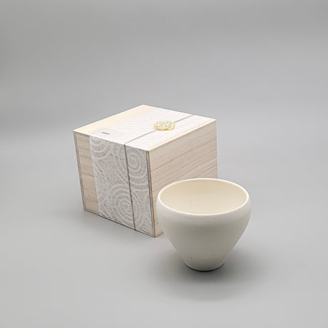 Emui × YUNOMI /  HAKU（Handmade Ceramic / 桐箱入りユノミオリジナル）yunomi.life 2