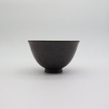 Hasamiyaki Matcha Tea Bowl – Black with Gold 波佐見焼の抹茶碗　黒吹金彩碗金