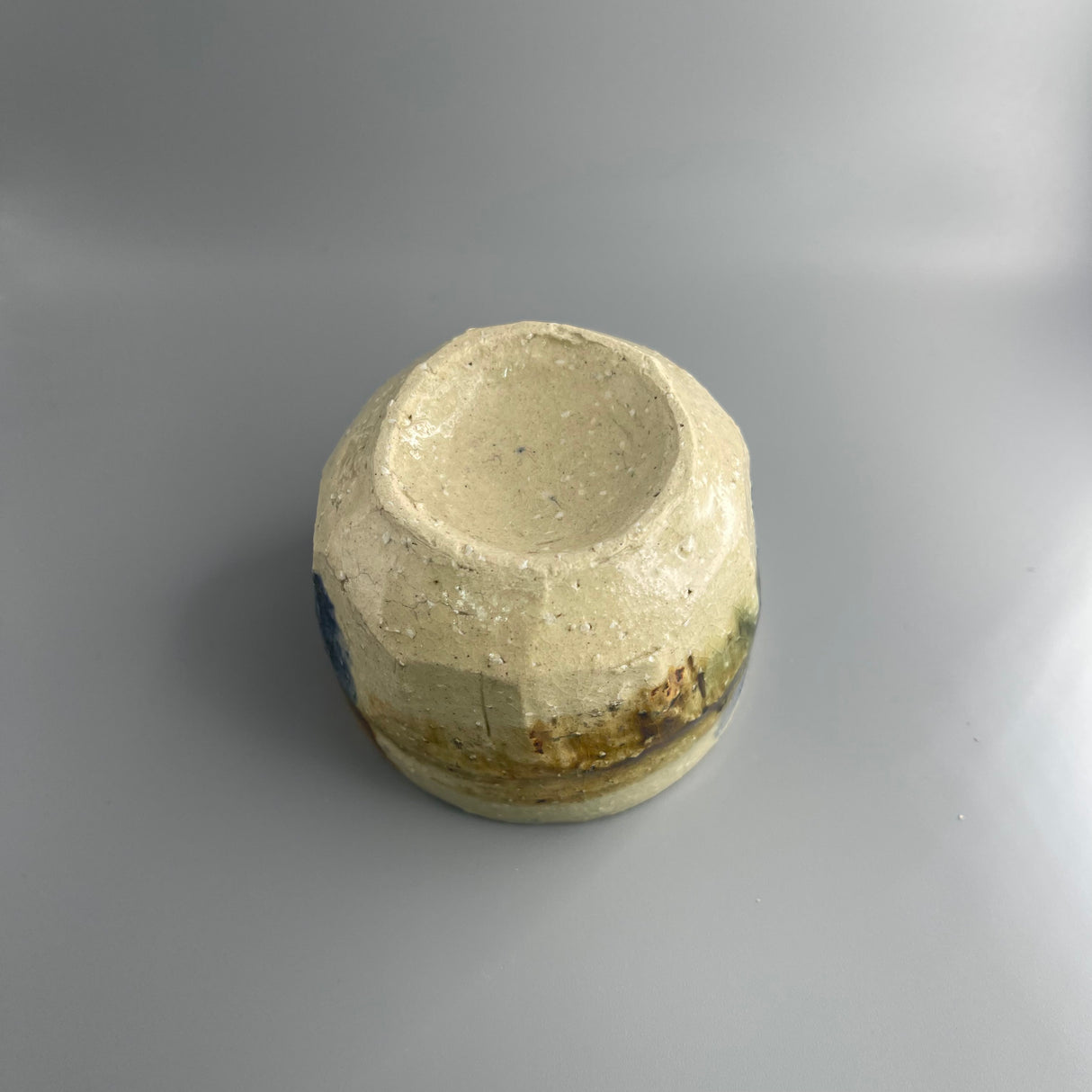 桂山窯：手作り民芸織部ぐい呑 木箱入り 桂山作：手造り民藝織部ぐい呑