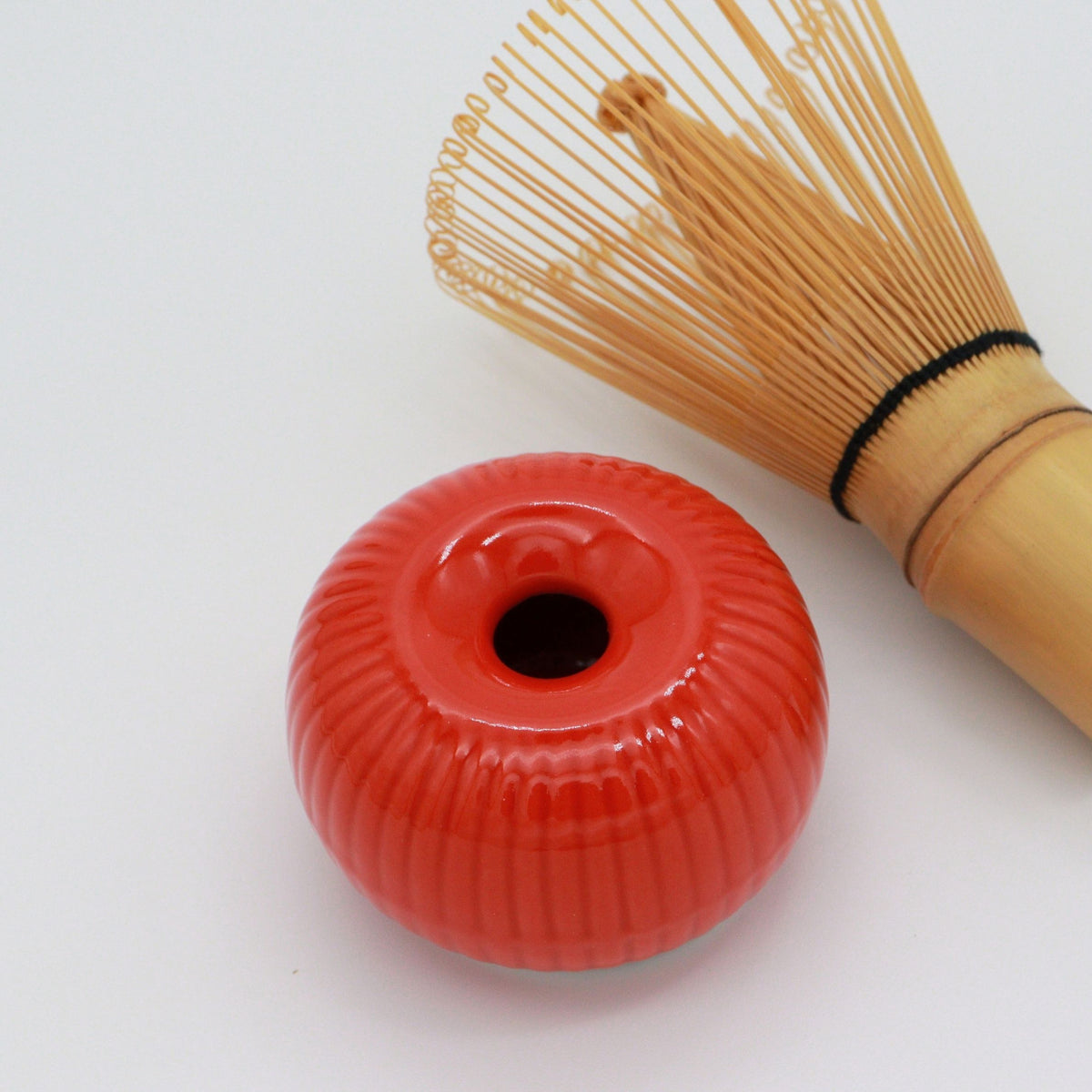 Minoyaki Matcha Whisk Holder (Red) / 茶筅くせ直し (赤）
