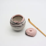 [One-of-a-Kind] Shinro Yamamoto: Marble Porcelain Natsume A / Lidded Container (Pink) yunomi.life