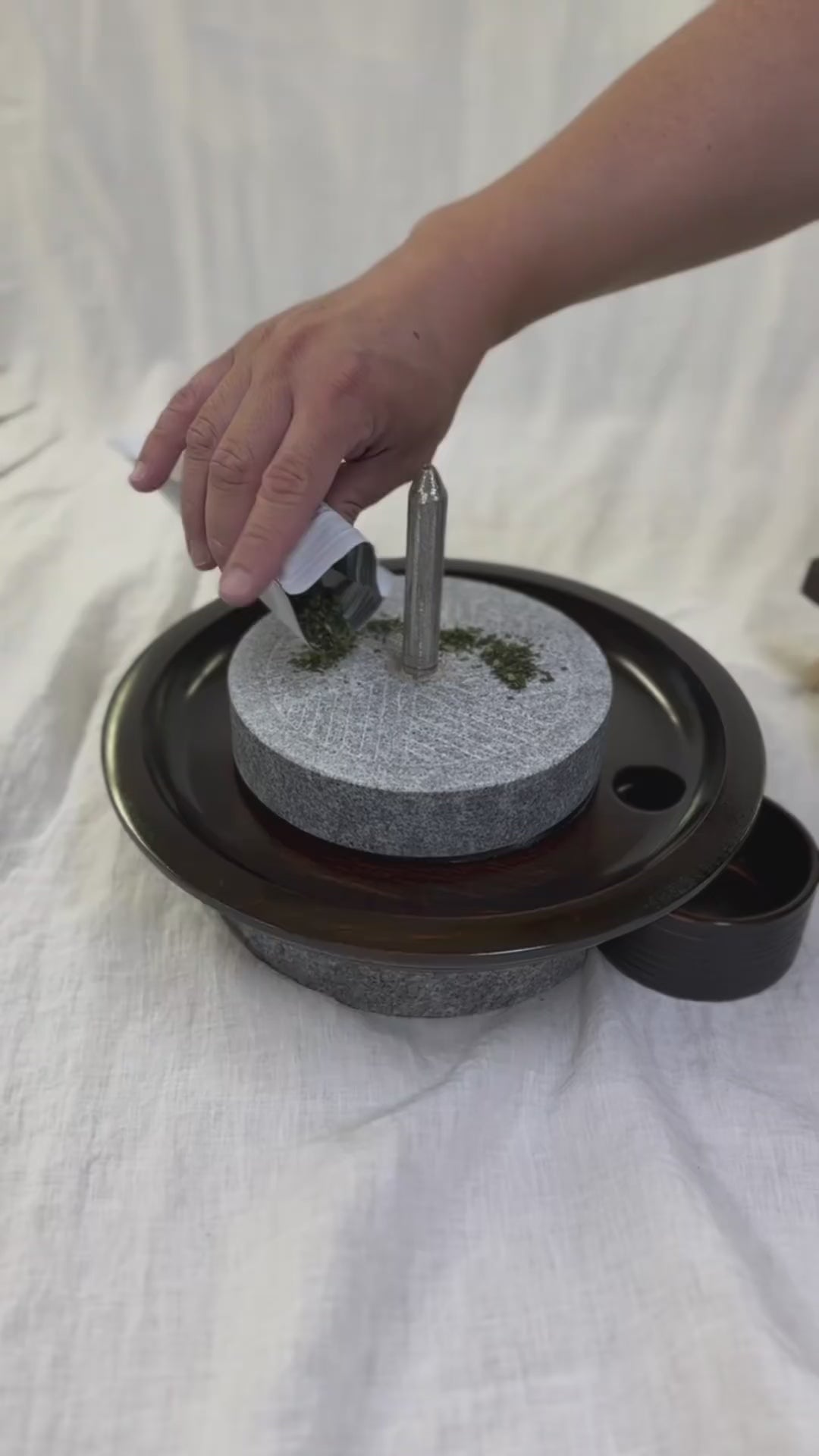 中山石工：個人用抹茶石臼（大） – Yunomi.life