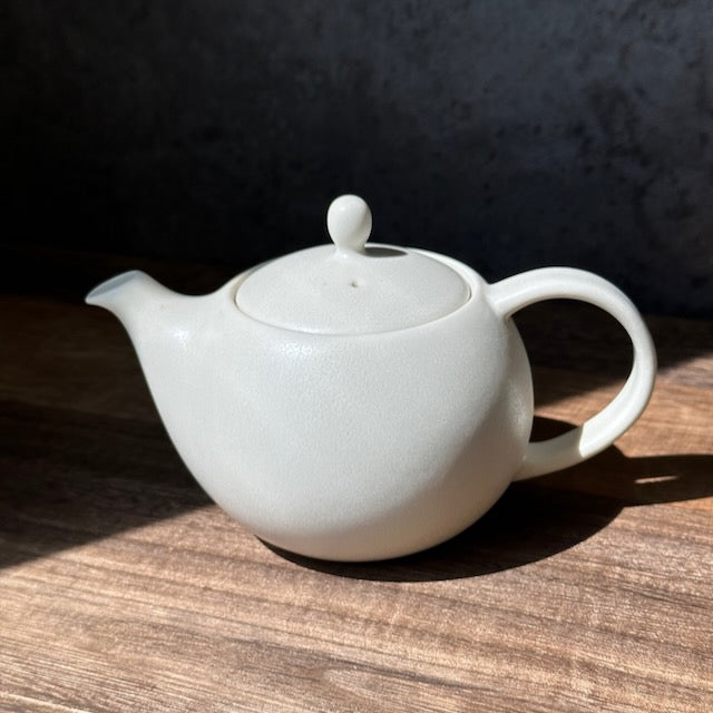 SALIU YUI Teapot - Thumbnail 3