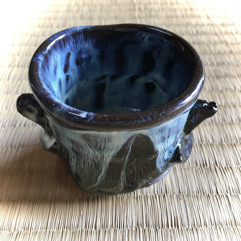 Gotanbayashi Kama: Karatsuyaki Guinomi Cup (Black) with Gift Box - Yunomi.life