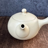 Takasuke Kiln 高資陶苑 e46 : Tokoname Kyusu Tea Pot, keltainen, keraaminen verkkosiivilä 210 ml