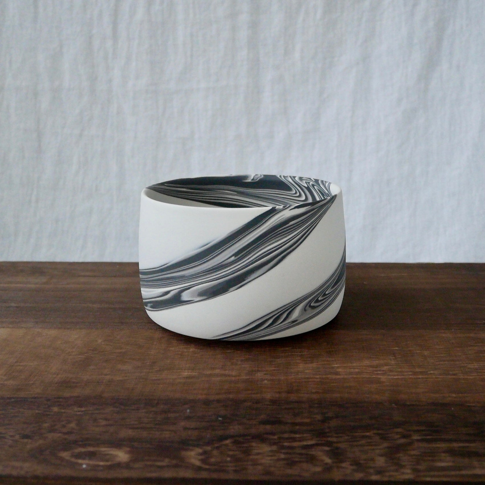 陶房 山本真郎：大理石磁器抹茶茶碗 800ml – Yunomi.life